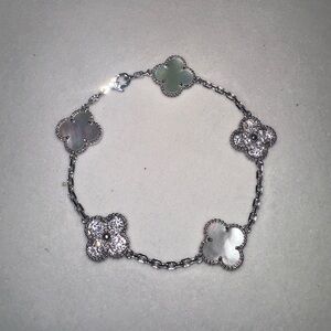 Brand new natural mother of pearl with moissanite bracelet